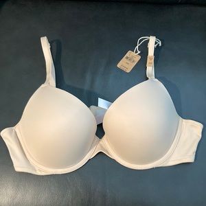 New Victoria’s Secret Pink Wear Everywhere Push-up Bra. New with tags.